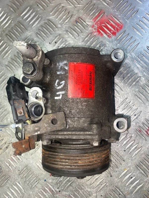 Компрессор кондиционера Mitsubishi Lancer MR500007 4G18 1.6