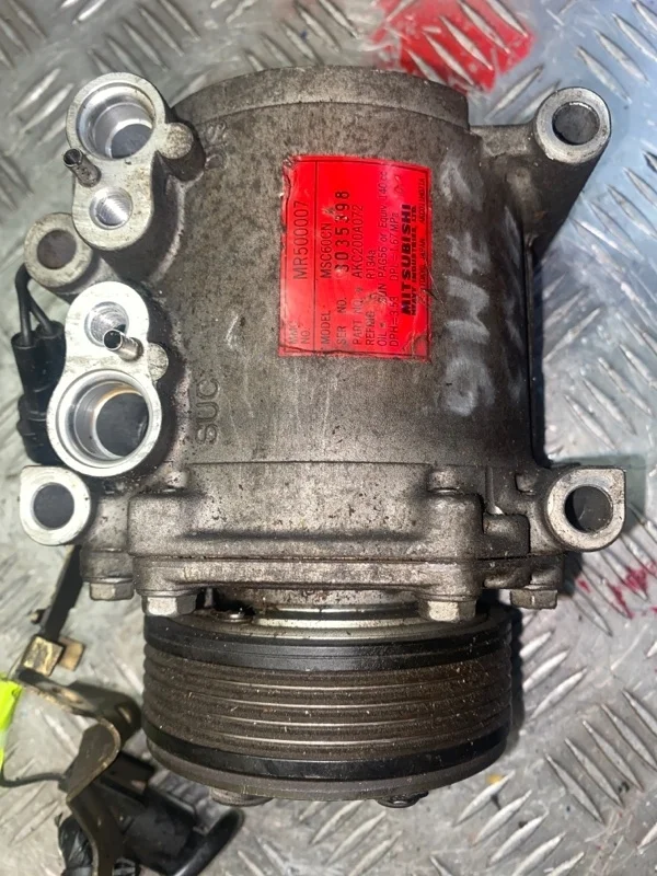 Компрессор кондиционера Mitsubishi Colt MR500007 4G13