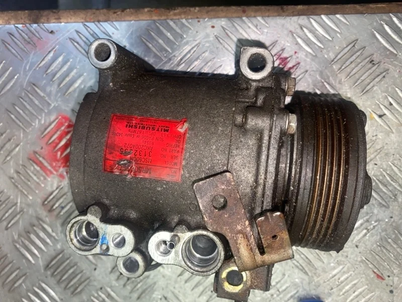 Компрессор кондиционера Mitsubishi Mirage MR500007 4G13