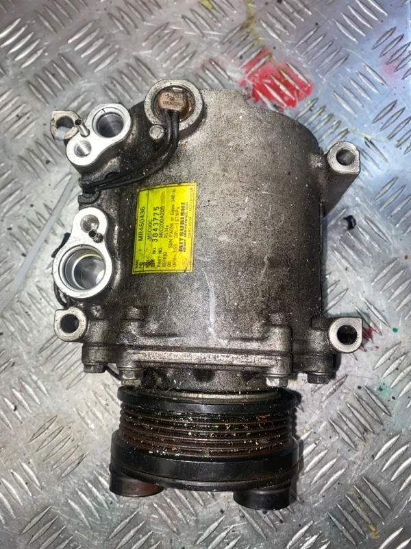 Компрессор кондиционера Mitsubishi Lancer MR460436 4G15