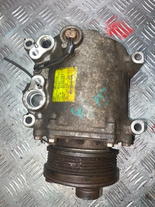 Компрессор кондиционера Mitsubishi Colt MR460436 4G15