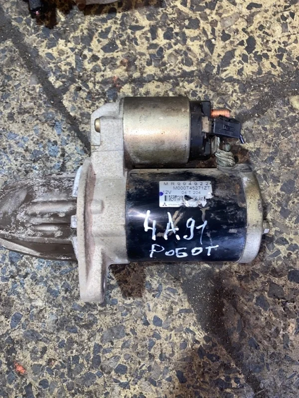 Стартер Mitsubishi Colt MR994922 4A90
