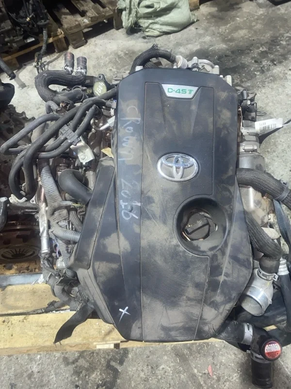 Двигатель Toyota Crown 2017 8ARFTS S210 8AR-FTS