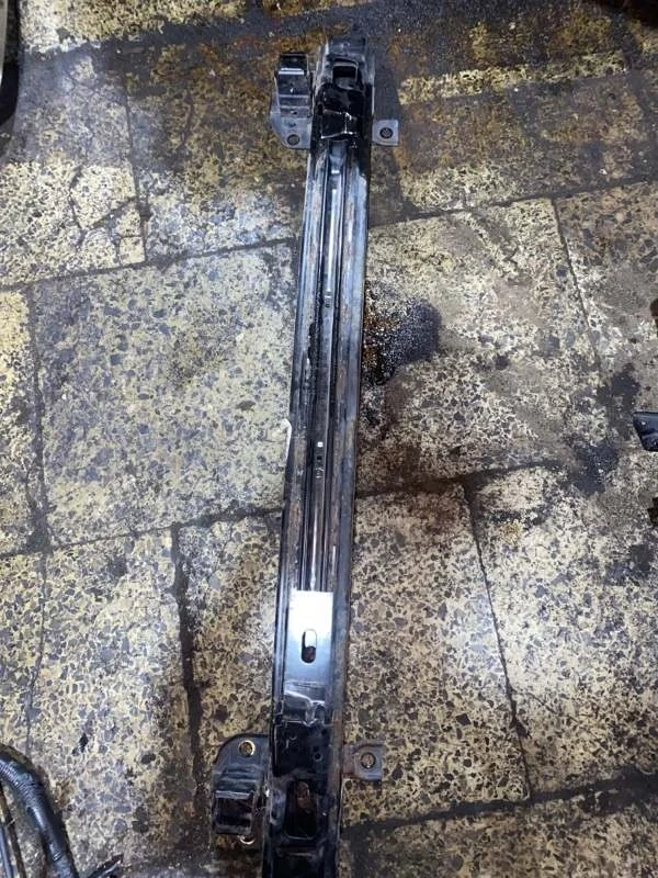 Усилитель бампера Hyundai Santa Fe 2009 865302B010 CM D4EB 2.2, передний