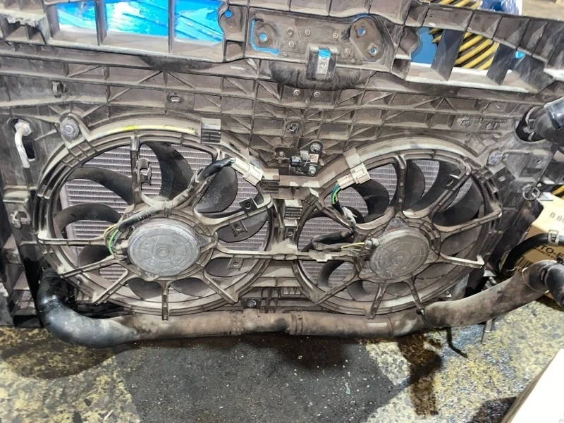 Вентилятор охлаждения радиатора Nissan Murano 2010 214811AA0A Z51 VQ35DE 3.5