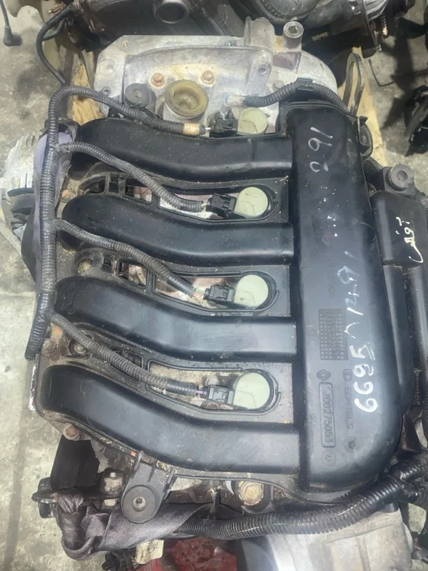 Двигатель Renault Scenic K4M782 K4M 782