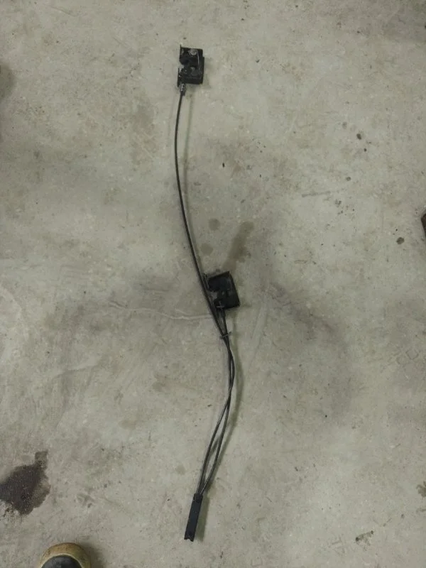 Замок капота Mini Cooper 2007 51232753419 R56 N12B16AA 1.6