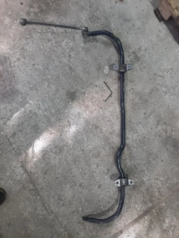 Стабилизатор поперечной устойчивости Volkswagen Eos 2008 1K0411303AM BPY 2.0