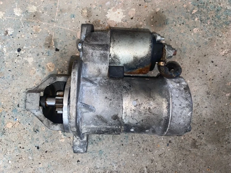 Стартер Nissan X-Trail 23300EN20B MR20