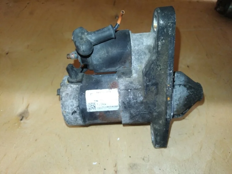 Стартер Nissan X-Trail 23300EN20A T31 MR20DE