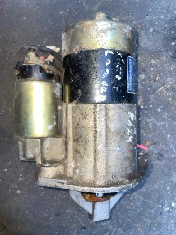 Стартер Nissan Caravan 3610038050 KA24DE