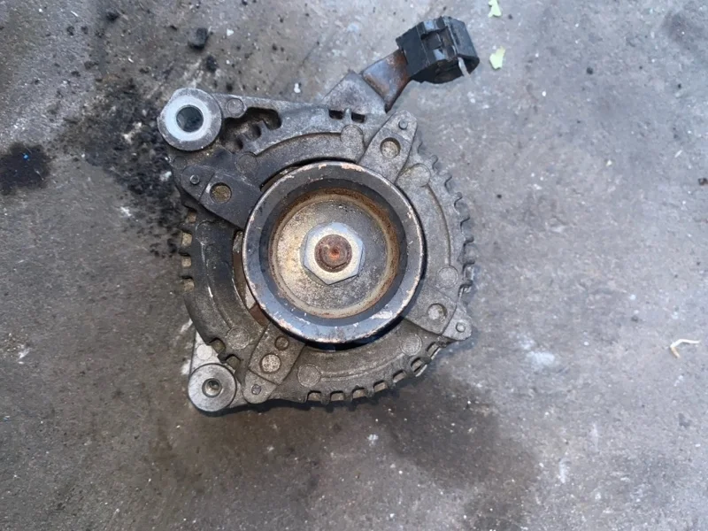 Генератор Toyota Avensis 2706028230 T250 1AZ-FSE 2.0