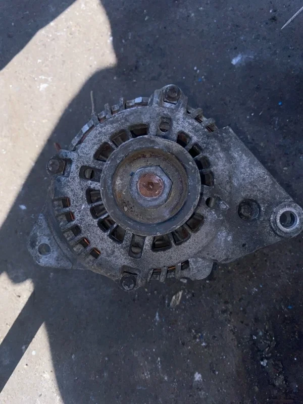 Генератор Mitsubishi Pajero MD370479 V20-V40 6G74