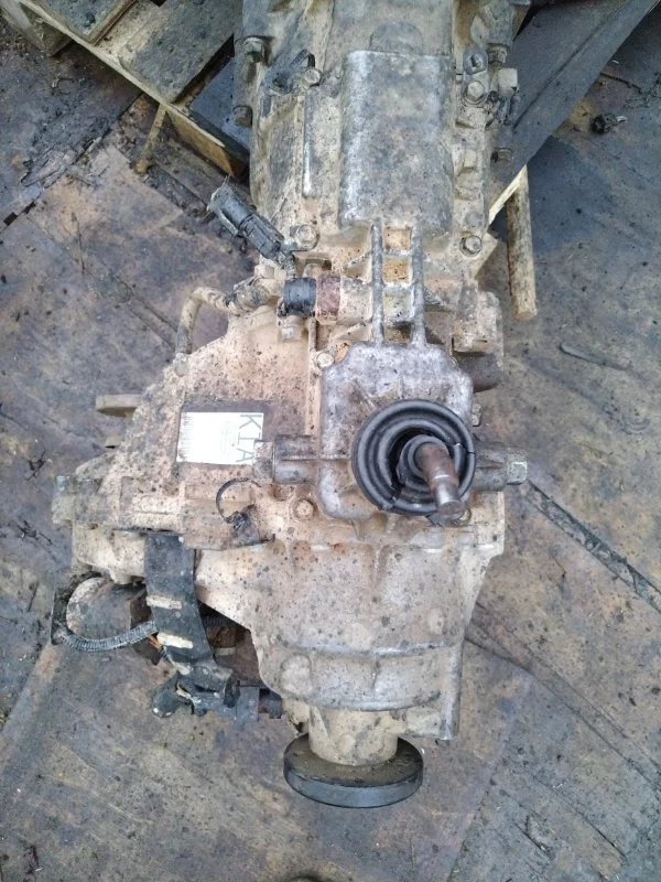 Раздаточная коробка Kia Sorento 4730049100 BL D4CB 2.5D
