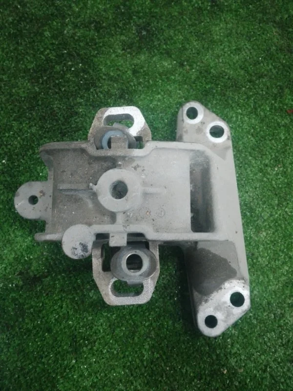 Подушка двигателя Peugeot 508 2011 181394 EP6CDT