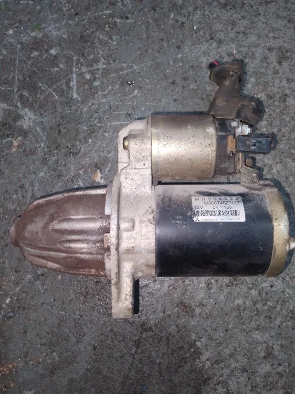 Стартер Mitsubishi Colt MR994922 4A90