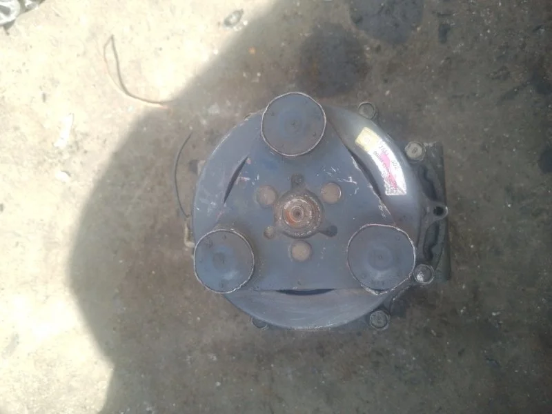 Компрессор кондиционера Mitsubishi Lancer 2010 MN162084 CS 4G63 DOHC