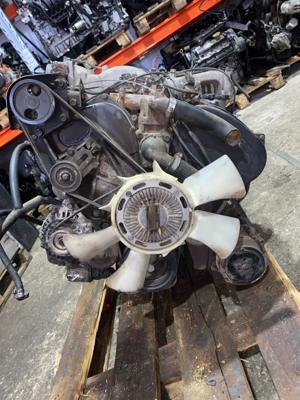 Двигатель Mitsubishi Pajero 6G74 6G74 DOHC 3.5