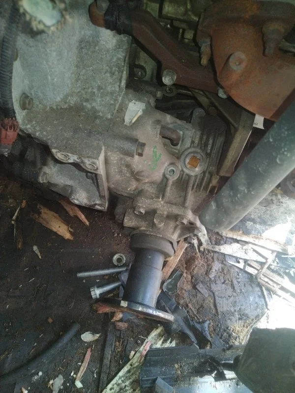 Раздаточная коробка Nissan Murano 33100CN200 Z50 VQ35DE 3.5