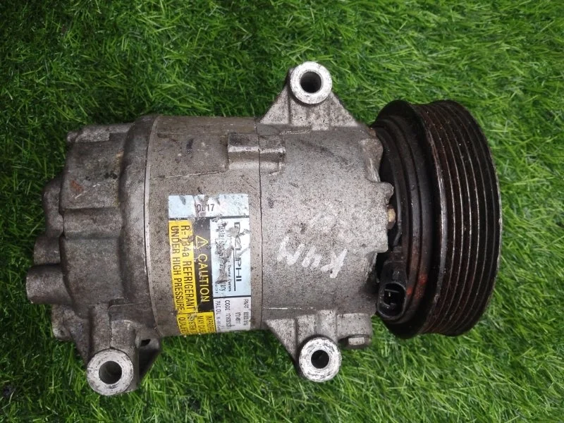 Компрессор кондиционера Renault Scenic 2006 12193015357 K4M W 761 1.6