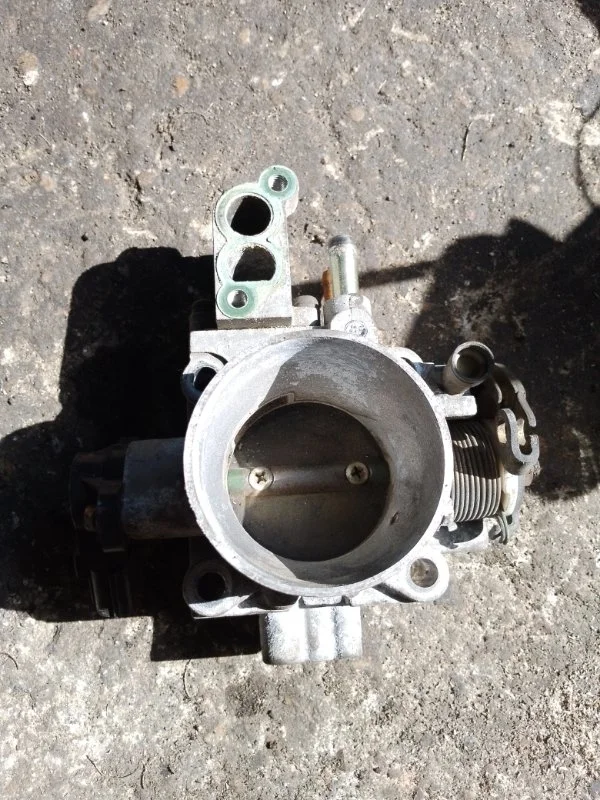 Дроссельная заслонка Hyundai Sonata 3610038090 G4JP 2.0