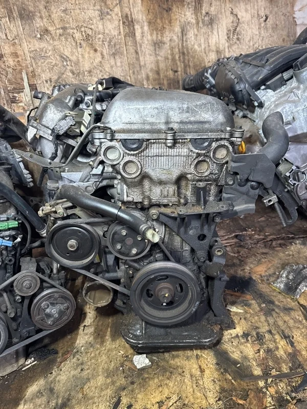 Двигатель Nissan Serena SR20DE C24 SR20DE 2.0