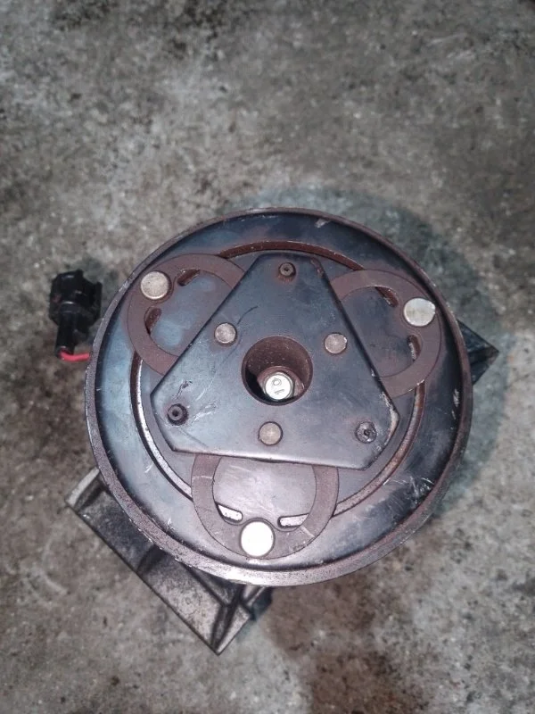 Компрессор кондиционера Nissan Qashqai 92600CJ73E HR16DE