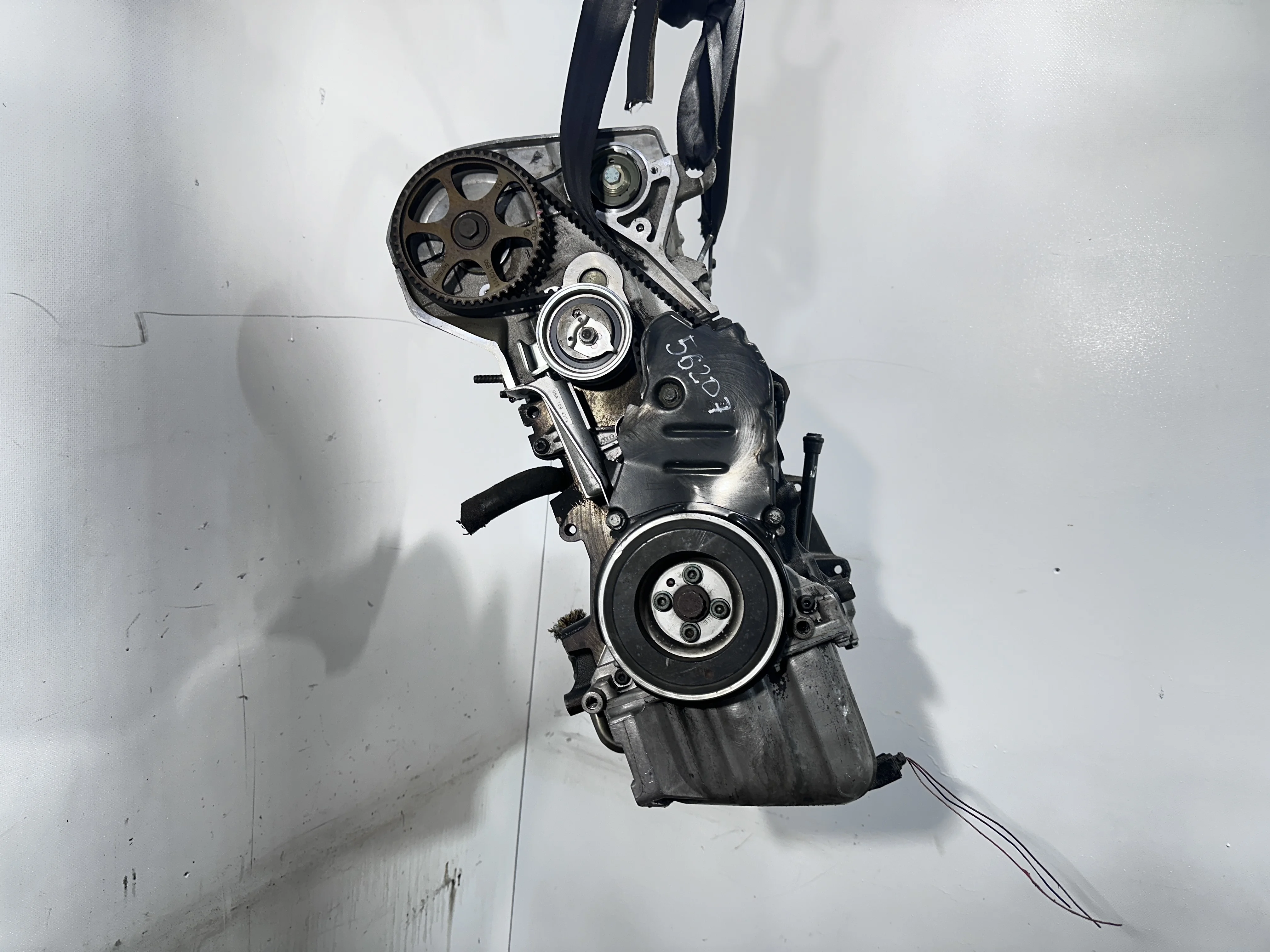 Двигатель AWM  AJH,AMB,APX,aug,AUQ,AVJ,awc,AWM,aw