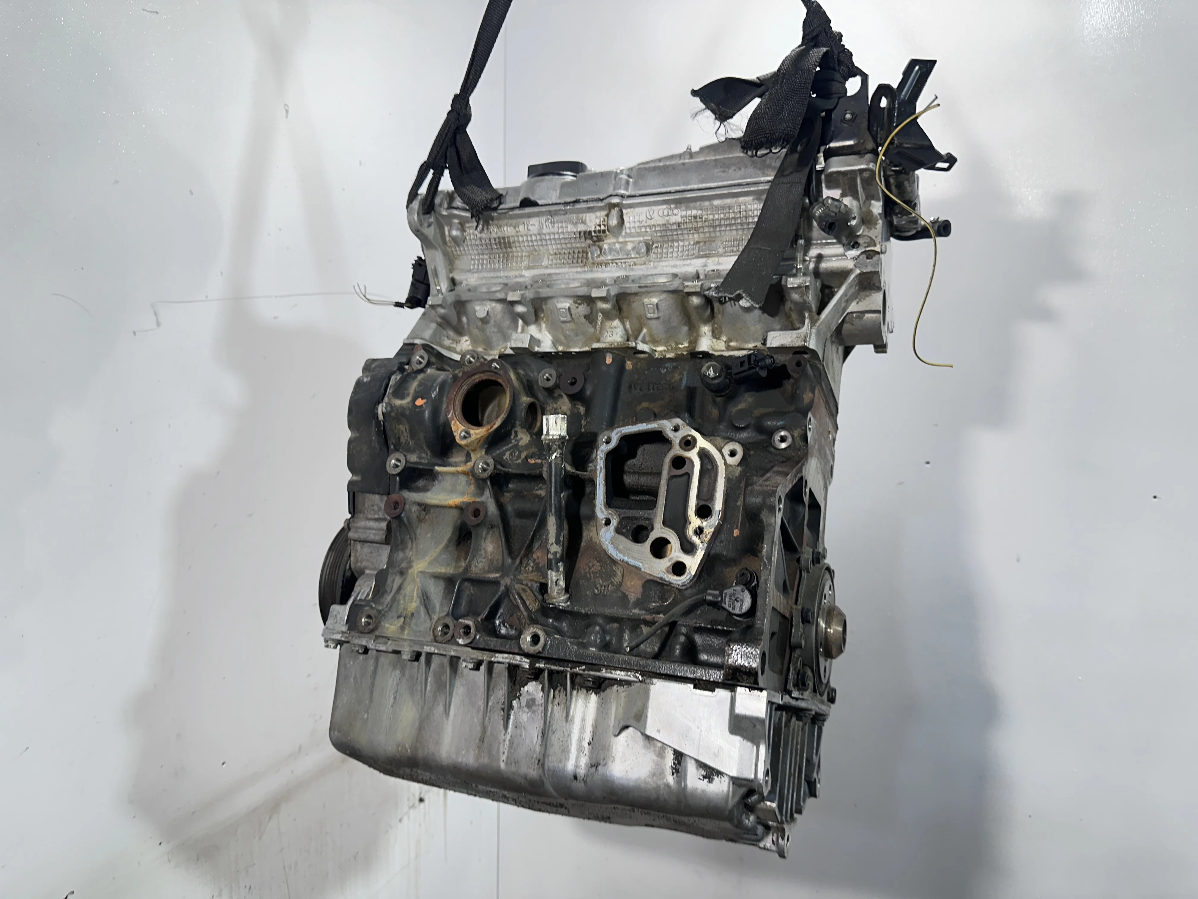 Двигатель AWM  AJH,AMB,APX,aug,AUQ,AVJ,awc,AWM,aw