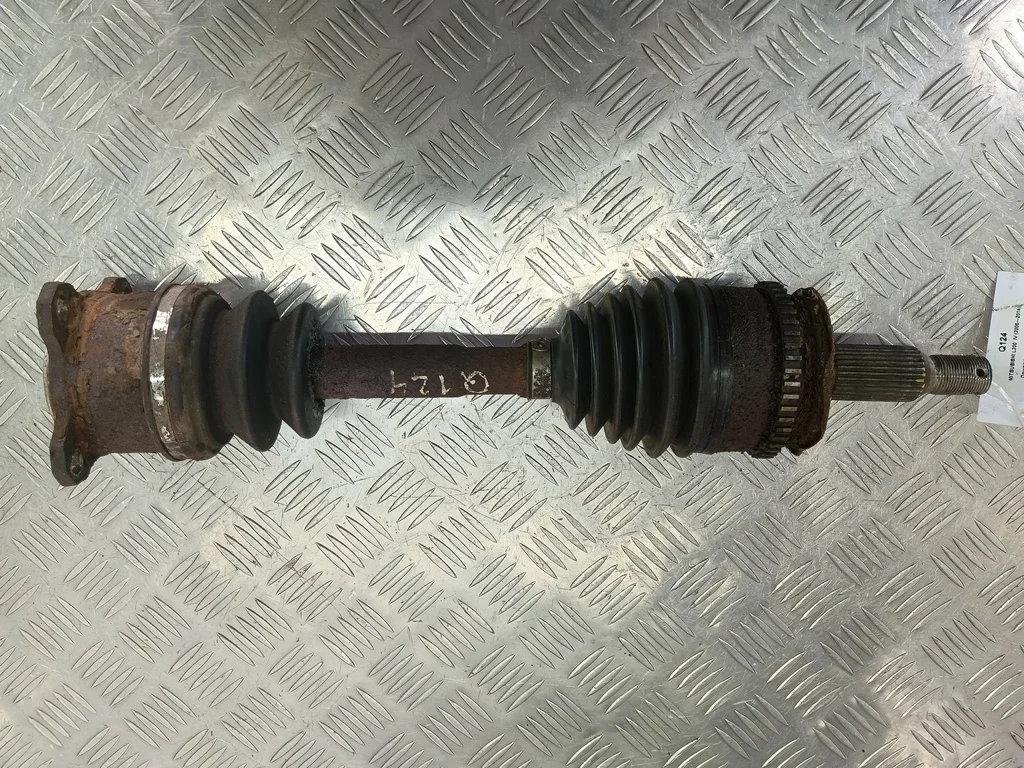 Привод передний правый MITSUBISHI L200 IV (2006—2