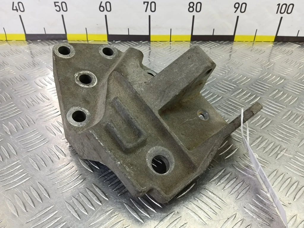 Кронштейн двигателя (ДВС) LAND ROVER FREELANDER I