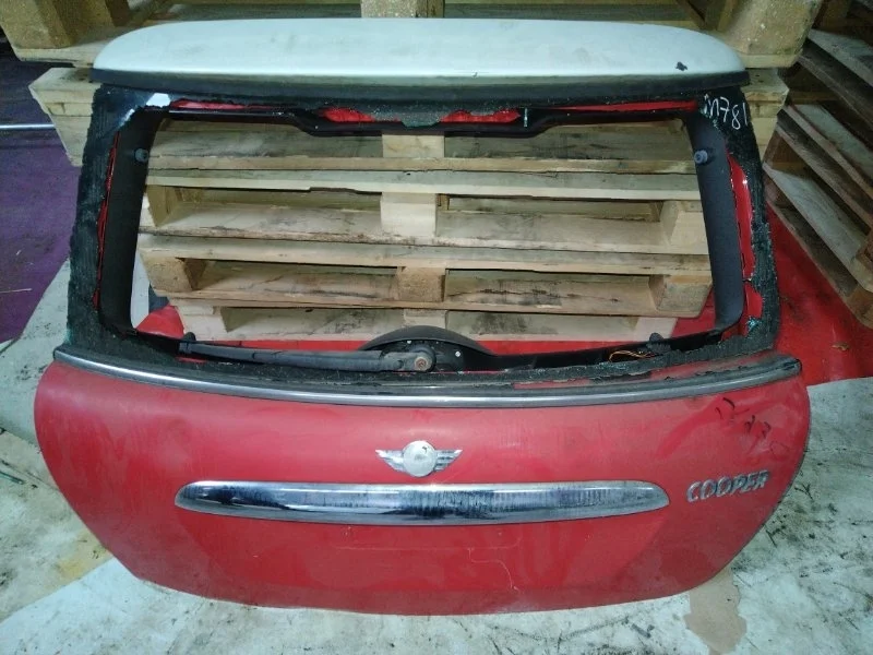 Дверь багажника Mini Cooper 2007 41002752015 R56 N12B16AA 1.6