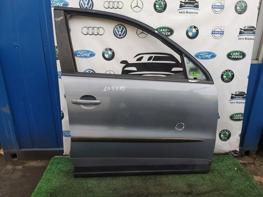 Дверь передняя правая Tiguan 2008-2017 5N0831056B