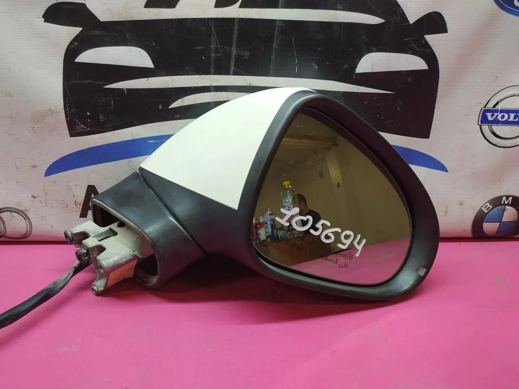 Зеркало правое VV Touareg 2 2010-2018 7P6857508P