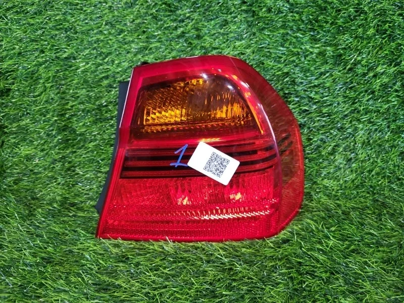 Фонарь задний BMW 3-Series 2006 63216937458 E90 N46B20C, правый