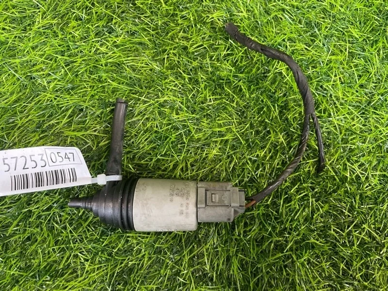 Моторчик омывателя BMW 3-Series 2006 67126934159 E90 N46B20C