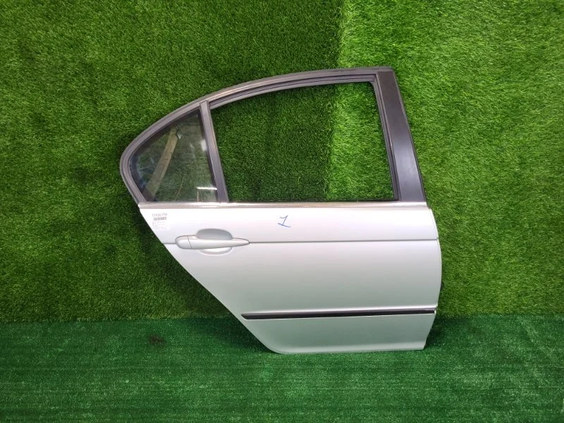 Дверь в сборе BMW 3-Series 2000 41527034154 E46 M52B20, задняя правая