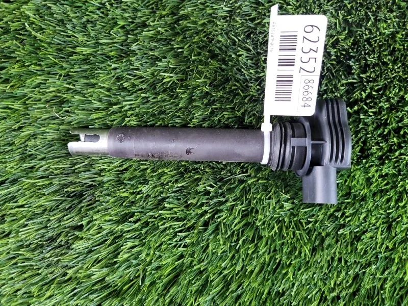 Катушка зажигания Volkswagen Tiguan 2011 06H905115A 5N CCZ 2.0T