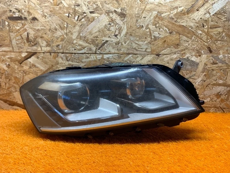 Фара Volkswagen Passat 2012 3AC941752 B7 CAXA, правая