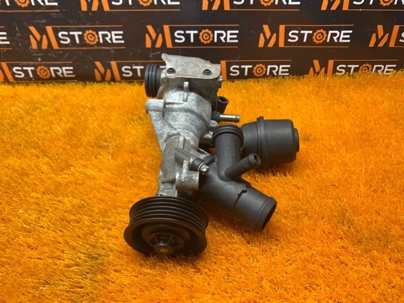 Помпа Mercedes-Benz Gla-Class 2016 A2702000000 X156 270.920