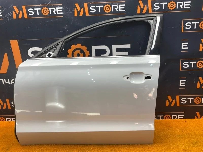 Дверь Audi A8 2011 4H0831051B D4/4H CGWA, передняя левая
