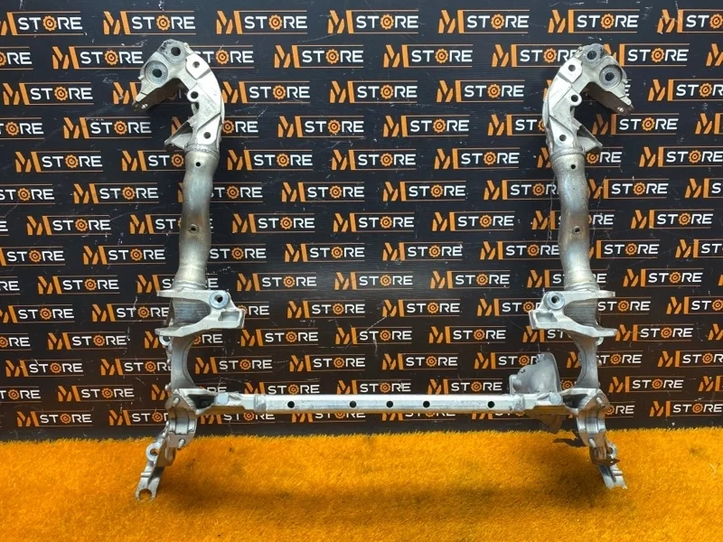 Балка поперечная (подрамник) Audi Q5 2012 8R0399315J 8R CNCD, передняя