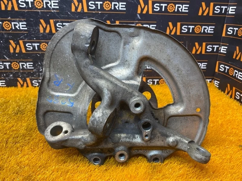 Ступица Mercedes-Benz Cls-Class 2011 A2183321001 W218 276.952, передняя правая