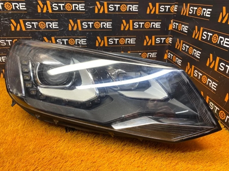 Фара Volkswagen Touareg 2013 7P2941752 7P CGRA, правая