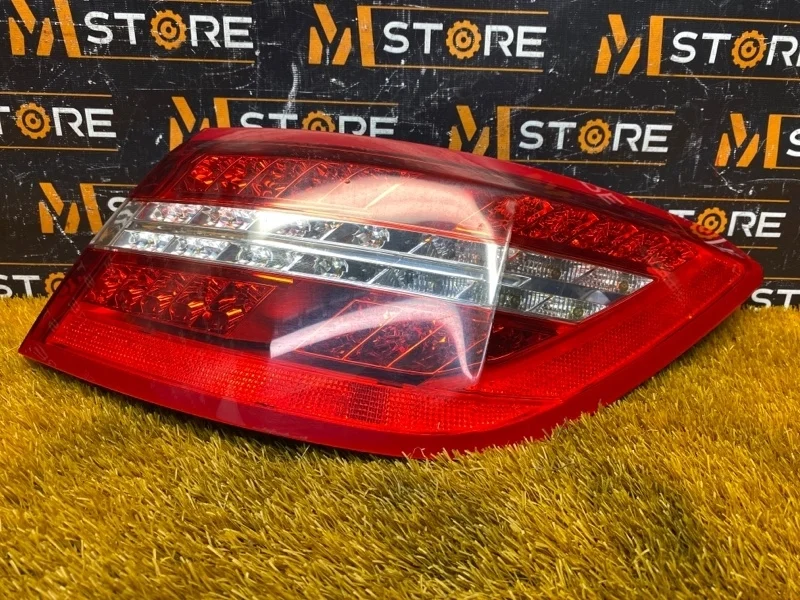 Фонарь задний Mercedes-Benz E-Class 2011 A2079060258 C207 276.957, правый