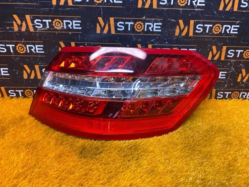 Фонарь задний Mercedes-Benz E-Class 2011 A2129060658 W212 642.850, правый