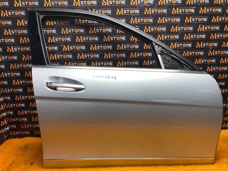 Дверь Mercedes-Benz C-Class 2010 A2047206000 W204 272.947, передняя правая