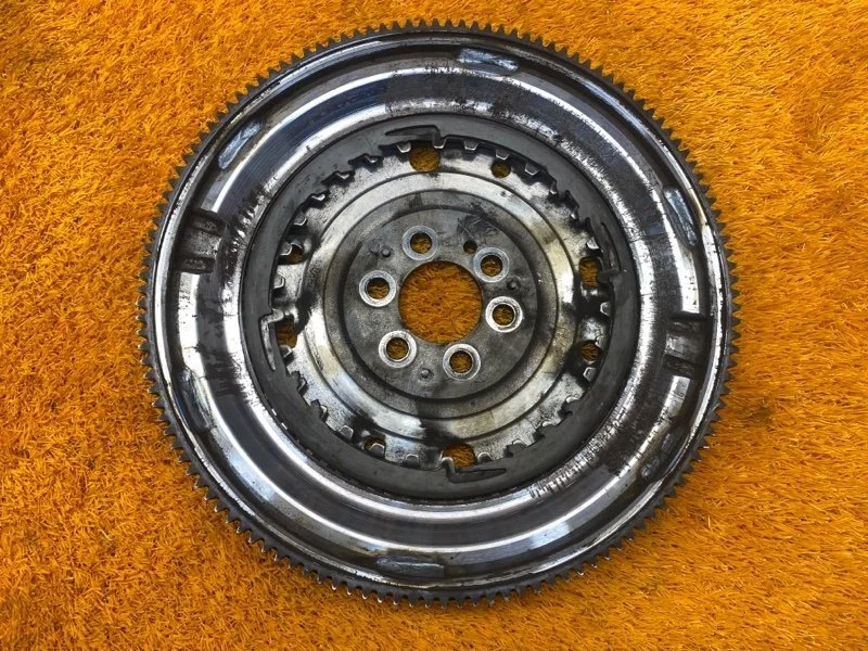 Маховик Volkswagen Passat 2011 03F105266B B7 CAXA