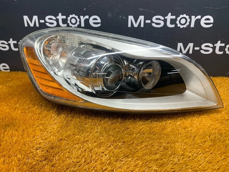 Фара Volvo XC60 2013 31395465 DZ47 B4204T7, правая