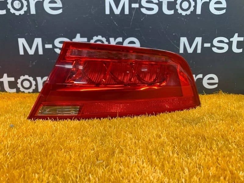 Фонарь задний Audi A7 2011 4G8945096 4G CGWB, правый